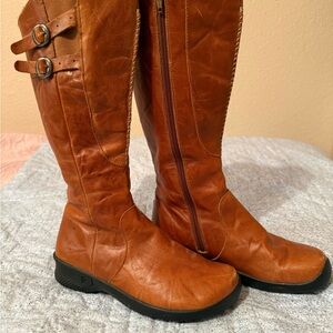 Women's KeenTan Leather Boots